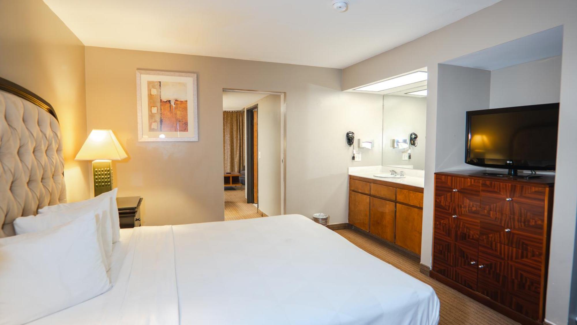G T Hotels Inn & Suites Extended Stay Викторвил Екстериор снимка