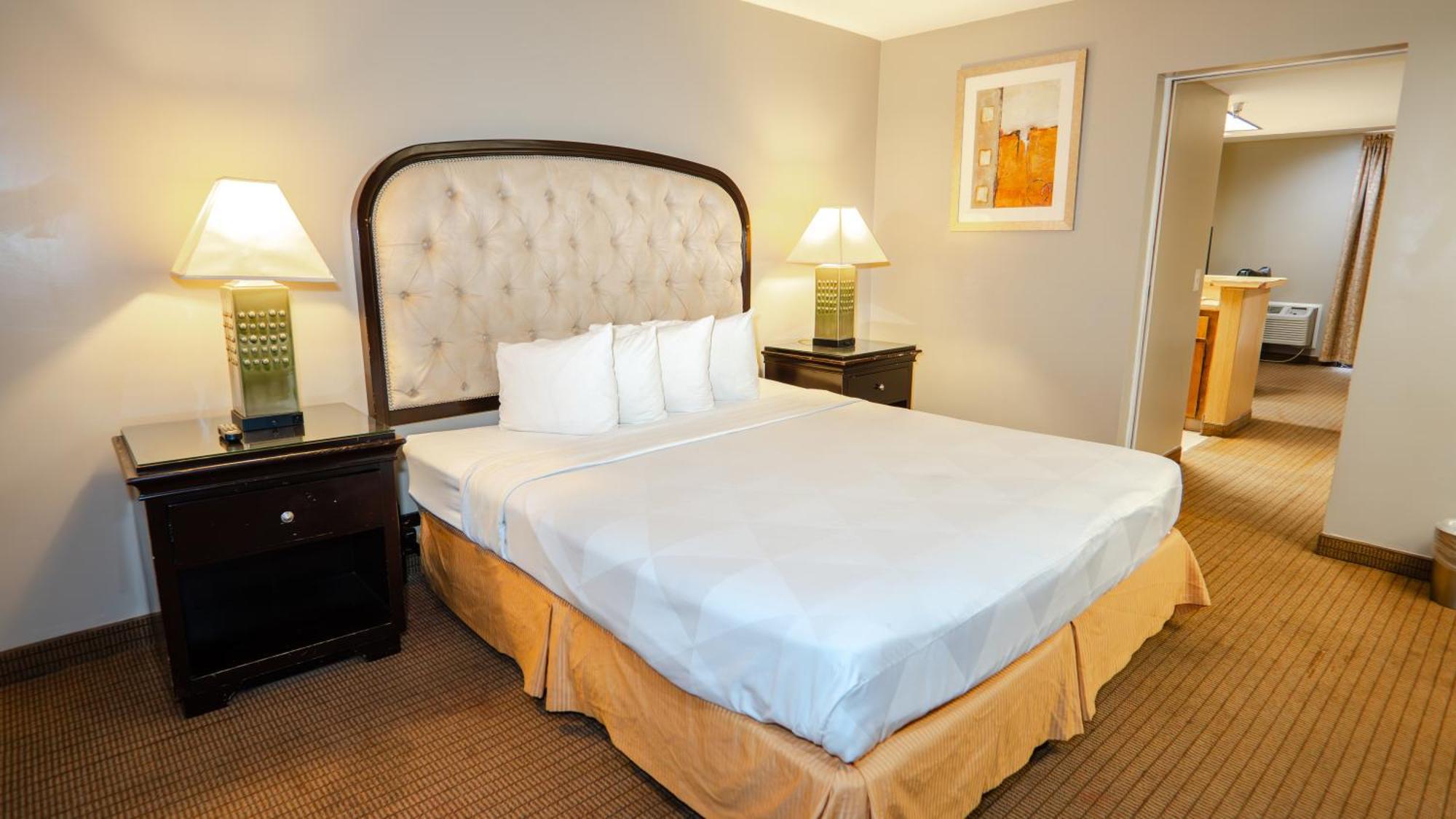 G T Hotels Inn & Suites Extended Stay Викторвил Екстериор снимка