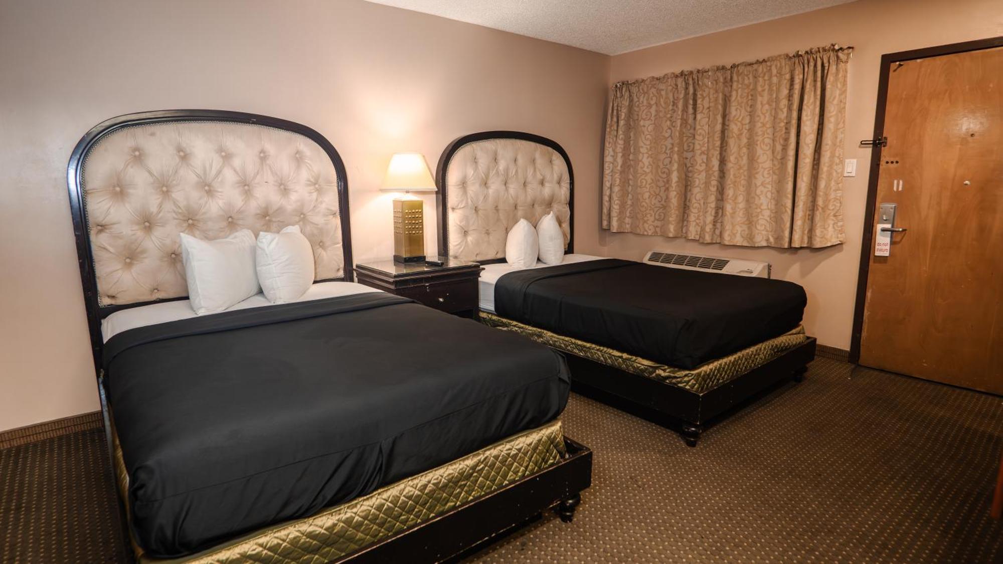 G T Hotels Inn & Suites Extended Stay Викторвил Екстериор снимка