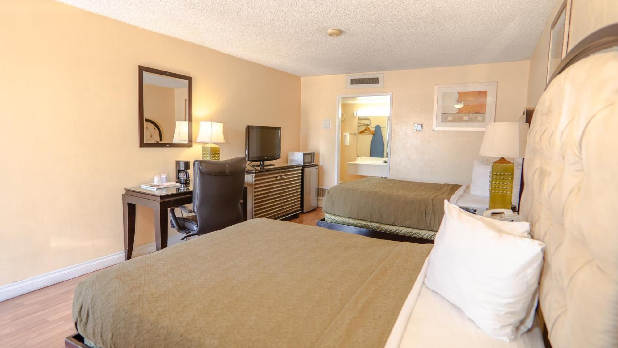 G T Hotels Inn & Suites Extended Stay Викторвил Екстериор снимка