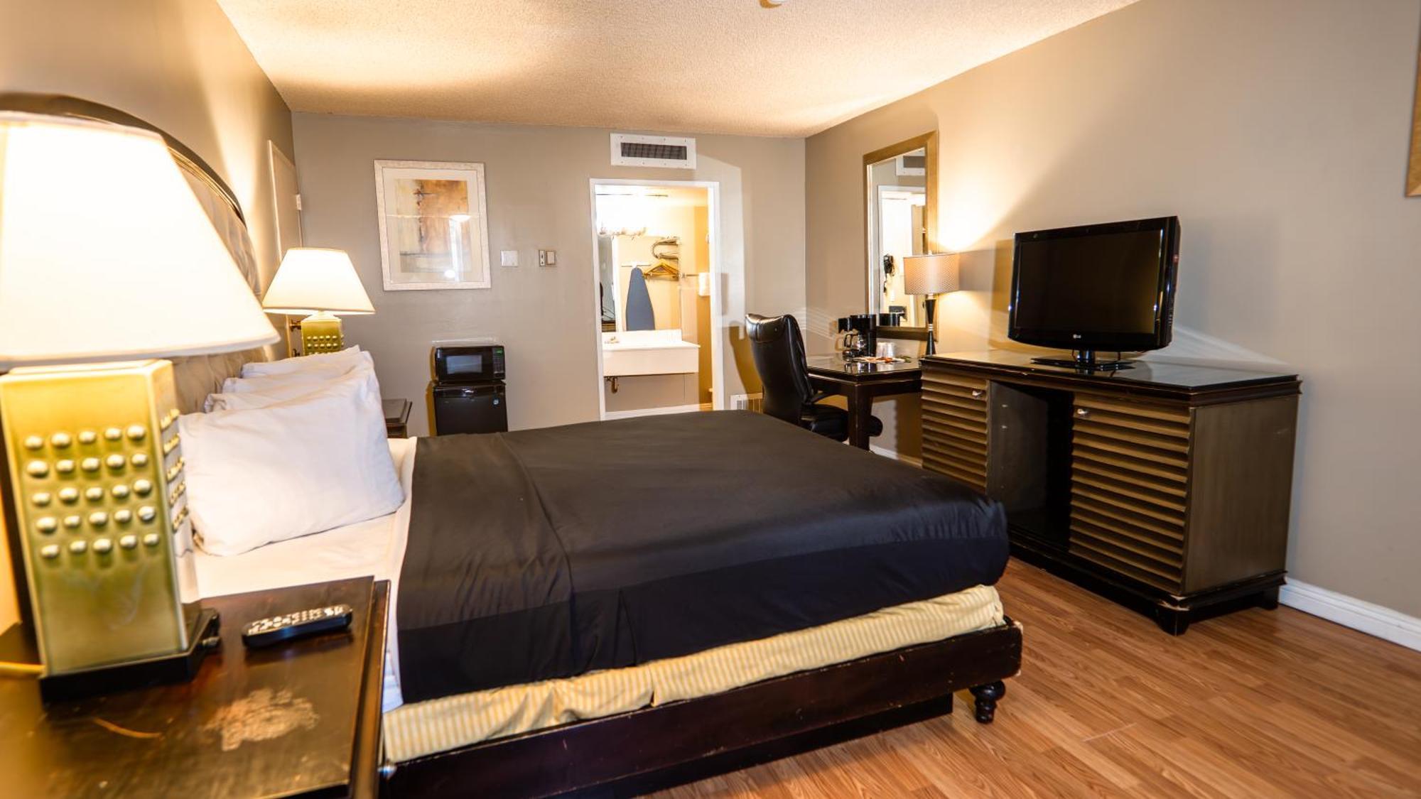 G T Hotels Inn & Suites Extended Stay Викторвил Екстериор снимка